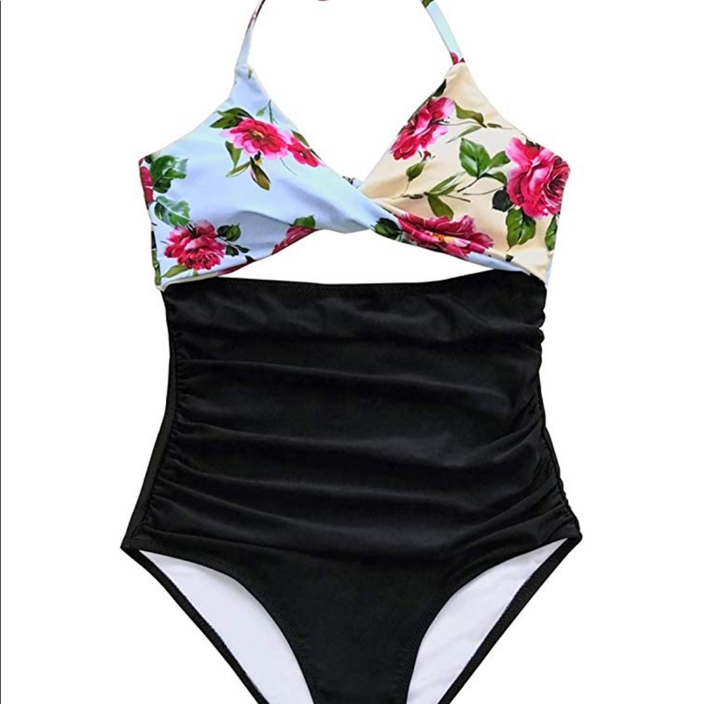 Cupshe Bathing Suit - image 1